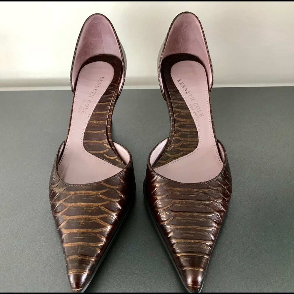 Kenneth Cole Pumps (Mid Heel Height)